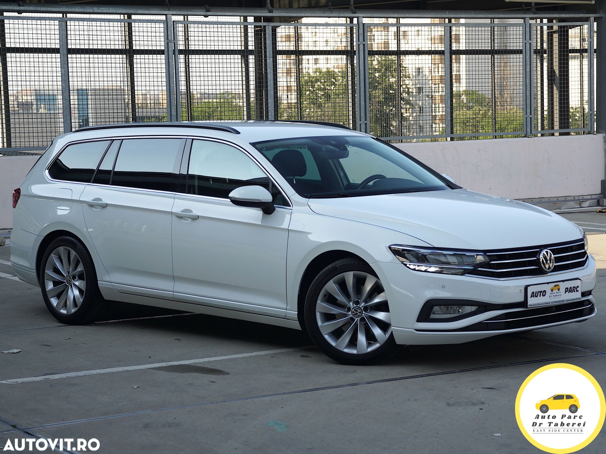 Volkswagen Passat Variant 2.0 TDI SCR DSG BlueMotion Comfortline - 4