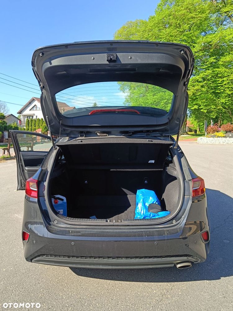 Kia Ceed - 10
