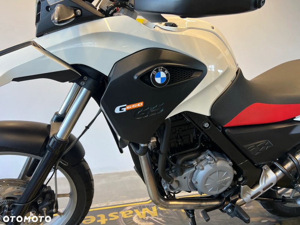 BMW G - 9