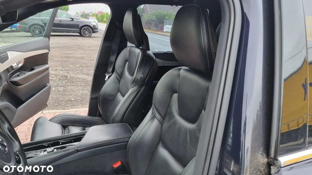 Volvo XC 90 - 36