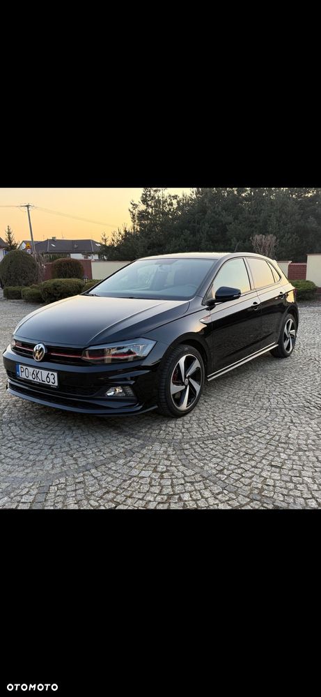 Volkswagen Polo - 2