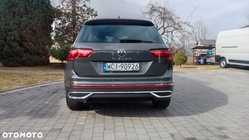 Volkswagen Tiguan - 12