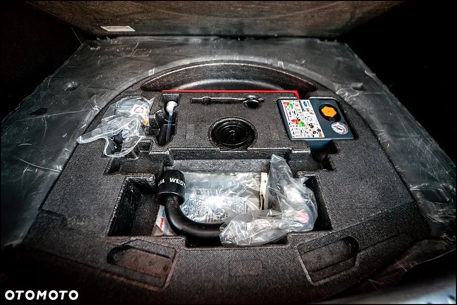 Ford Kuga - 37