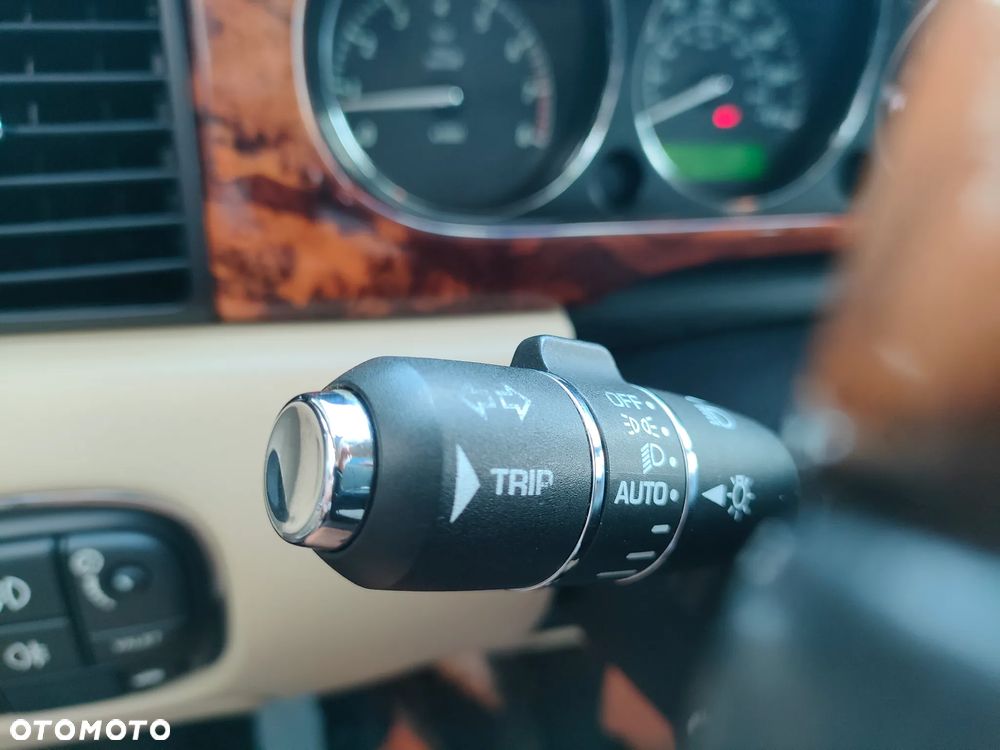 Jaguar XJ XJ8 4.2 Executive - 26