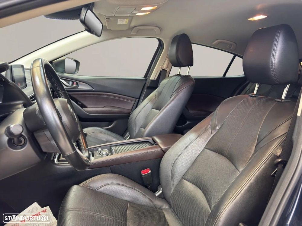 Mazda 3 Hatchback - 18