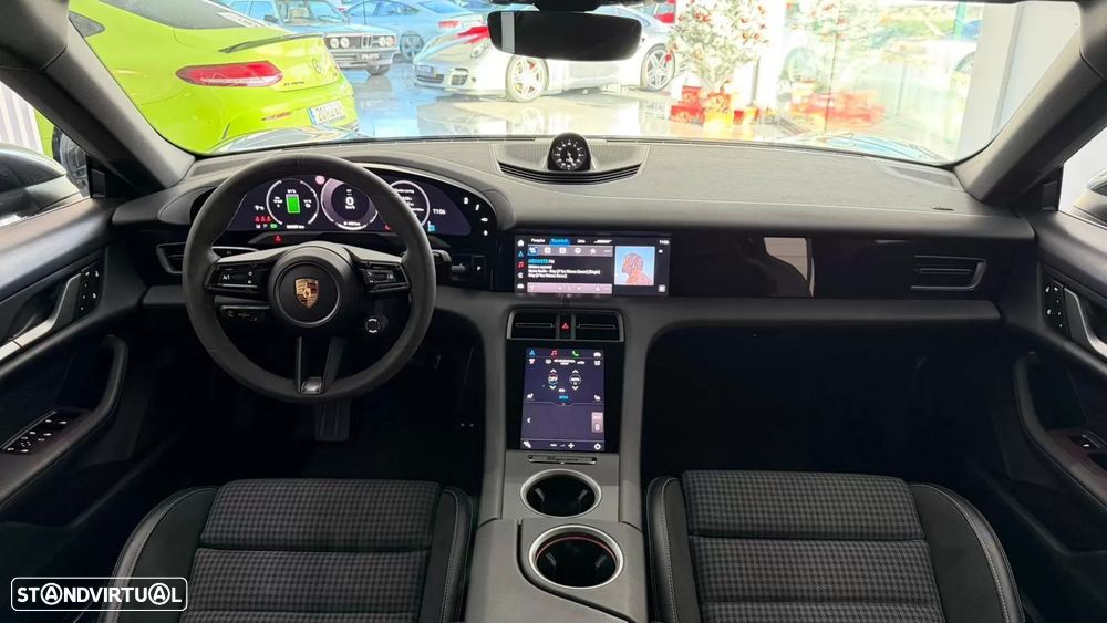 Porsche Taycan Standard - 29