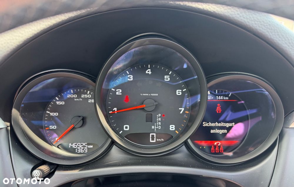 Porsche Macan - 11