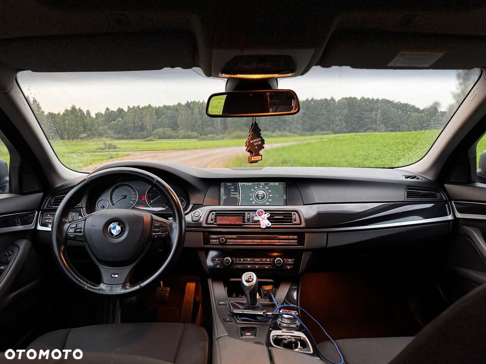 BMW Seria 5 520d - 6