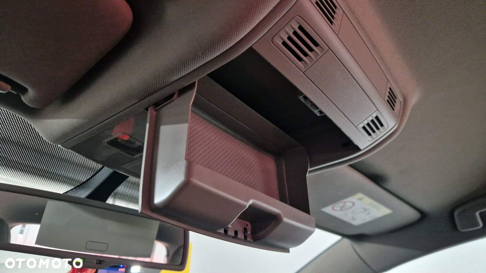 Volkswagen Golf - 13