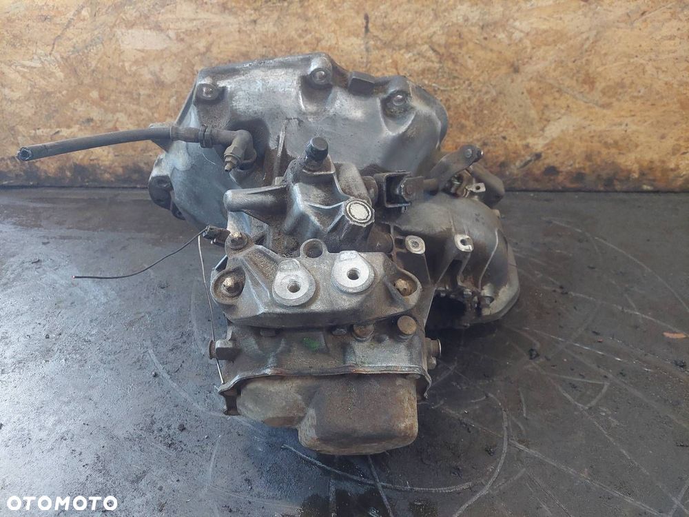 SKRZYNIA BIEGÓW OPEL CORSA C 1.0 12V MANUAL 5 BIEGÓW F13C394 - 3