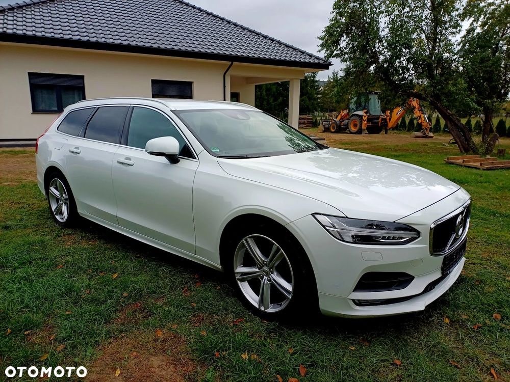 Volvo V90 D5 AWD Geartronic Momentum Pro - 8