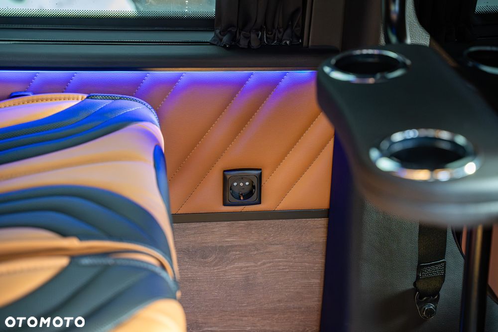 Mercedes-Benz Sprinter 519 - 23