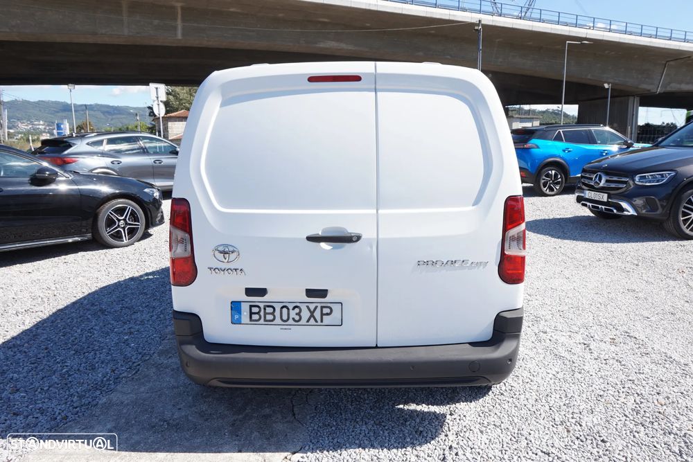 Toyota Proace City 1.5D 102 3 lug. Comfort IVA dedutível - 6