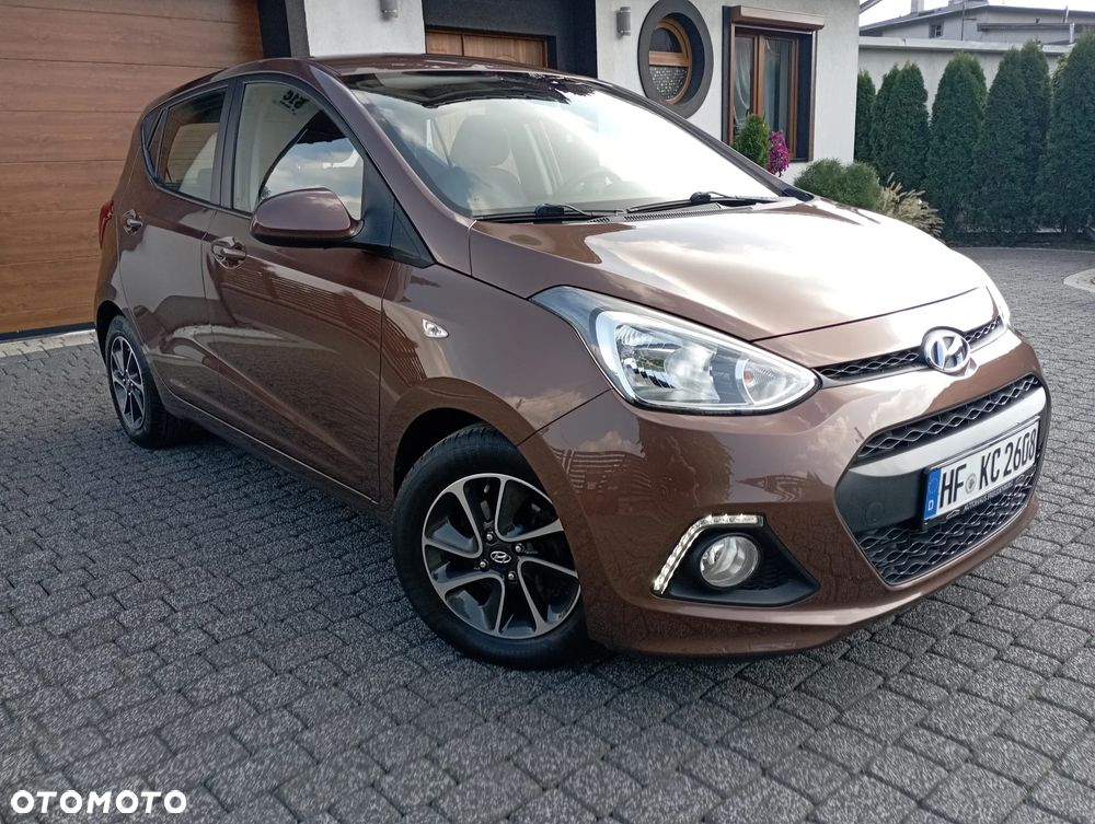 Hyundai i10 1.2 Fifa World Cup Edition - 21