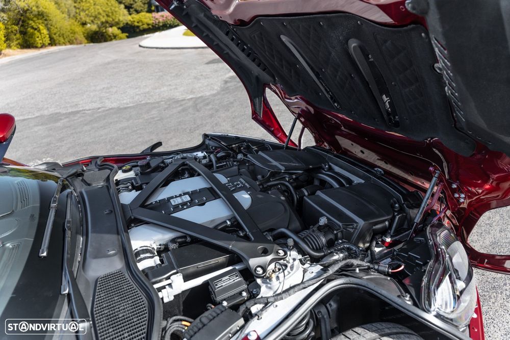 Aston Martin DB11 Coupé V12 AMR - 11