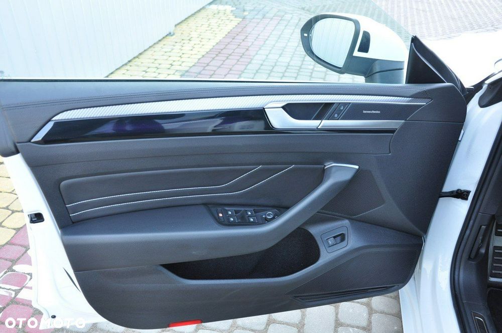 Volkswagen Arteon 2.0 TDI 4Motion R-Line DSG - 11