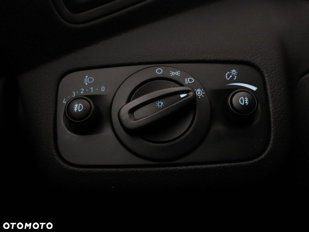 Ford Kuga 1.5 EcoBoost 2x4 Trend - 32