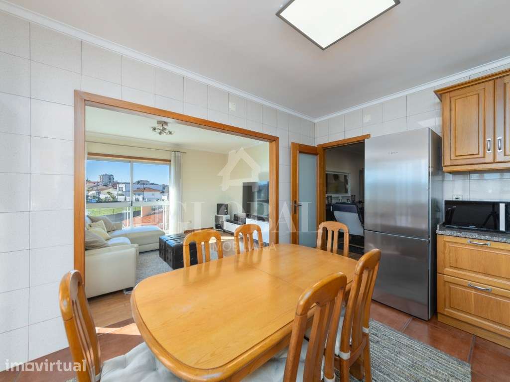 APARTAMENTO T3 PAÇOS DE BRANDÃO - Grande imagem: 5/20