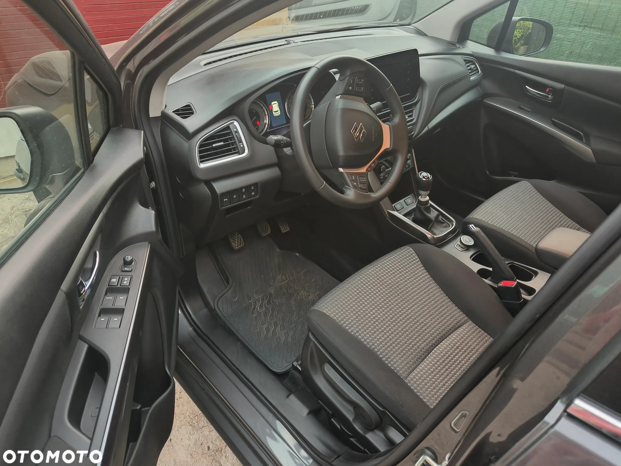 Suzuki SX4 - 38