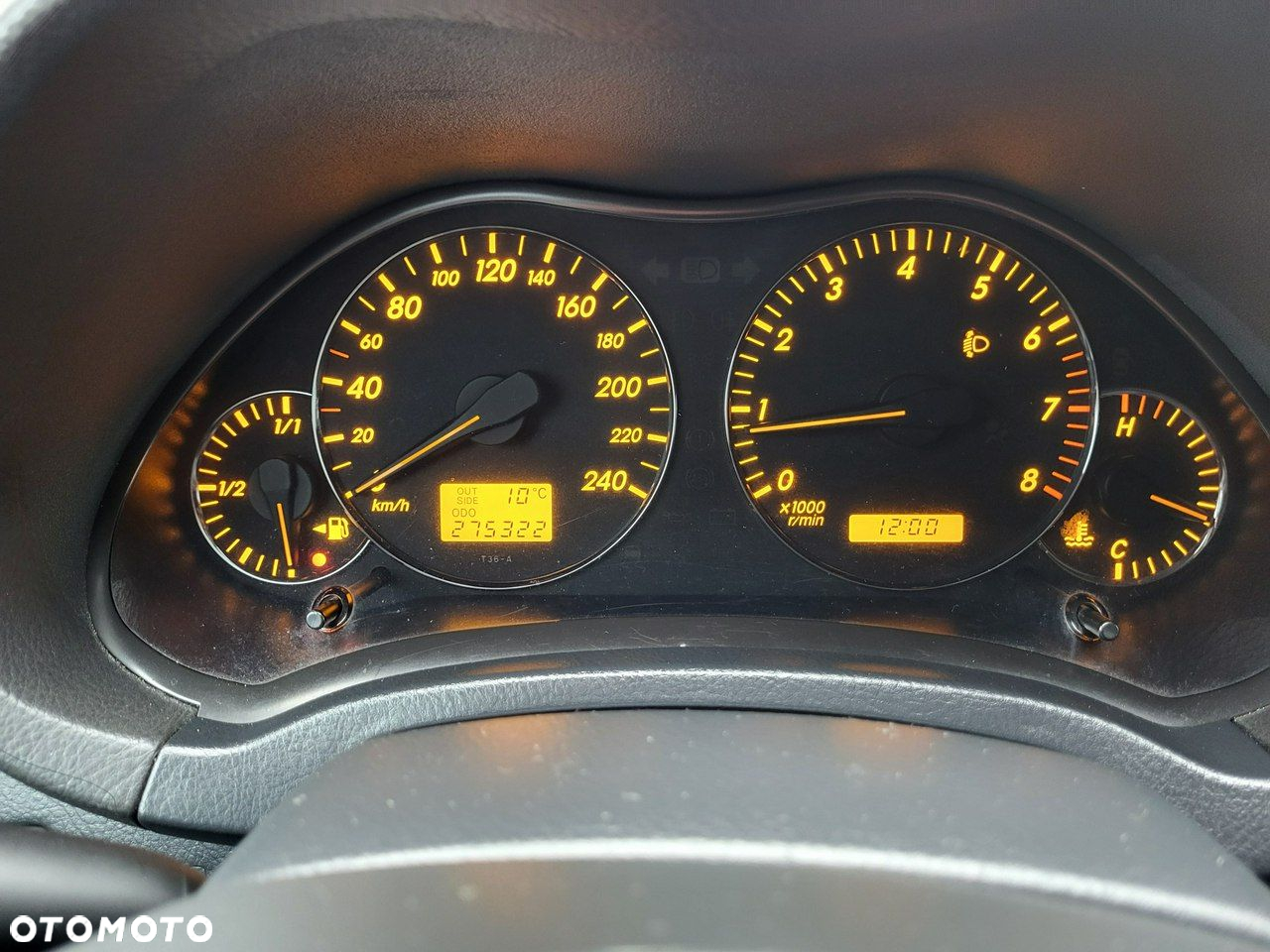 Toyota Avensis - 30