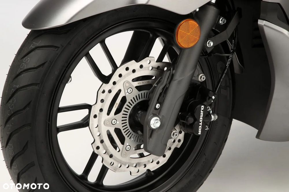 QJMOTOR MTX 125 - 17