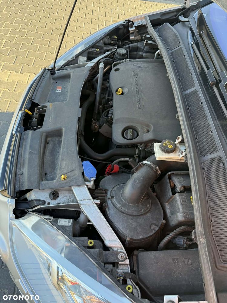 Ford S-Max 2.2 TDCi DPF Titanium - 32