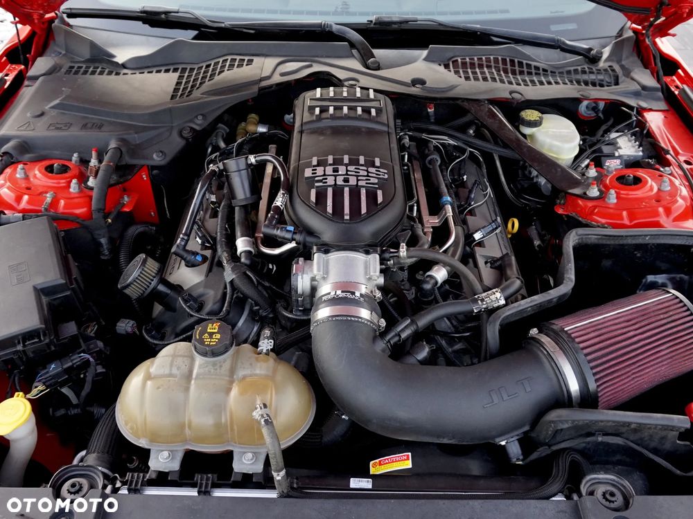 Ford Mustang - 8