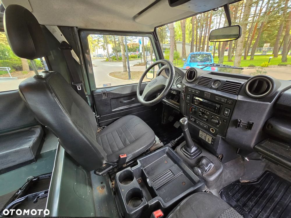 Land Rover Defender 90 2.4 TD4 E - 6