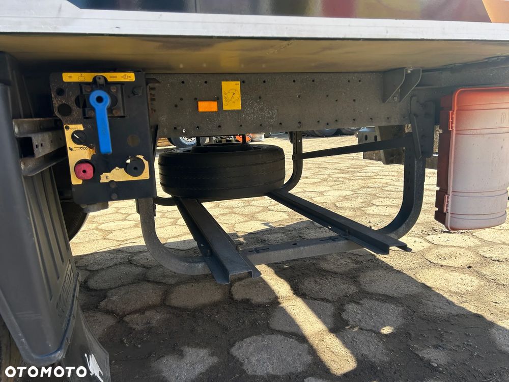 Schmitz Cargobull CARRIER VECTOR 1850 / GRUBA ŚCIANA 7 CM / 2.75 M WYSOKOŚĆ W ŚRODKU / KOSZ PALETOWY / 4 ZAMKI / DIESEL + ELEKTRYK / DRUKARKA / 2010 ROK !! - 21