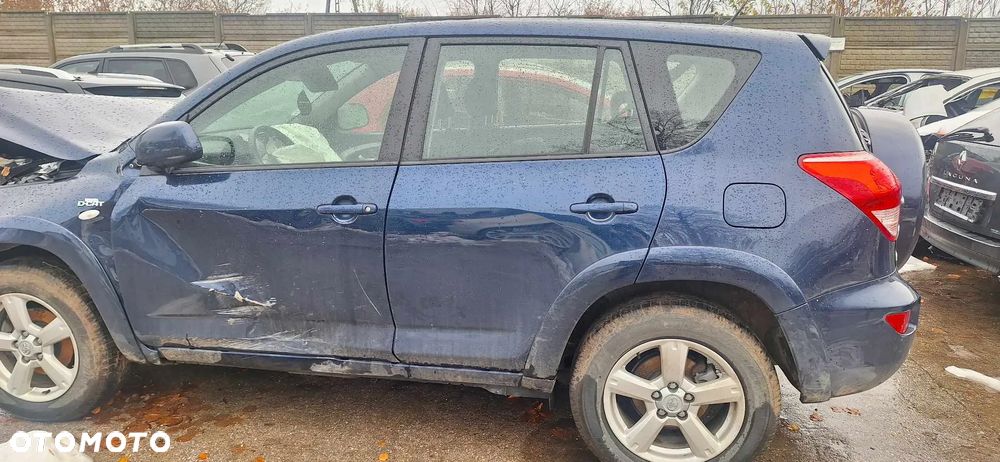 TOYOTA RAV4 III 2,2DCAT pompa wspomagania - 2