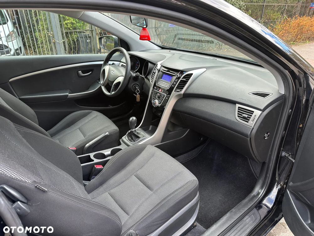 Hyundai i30 1.4 BlueDrive Comfort - 14