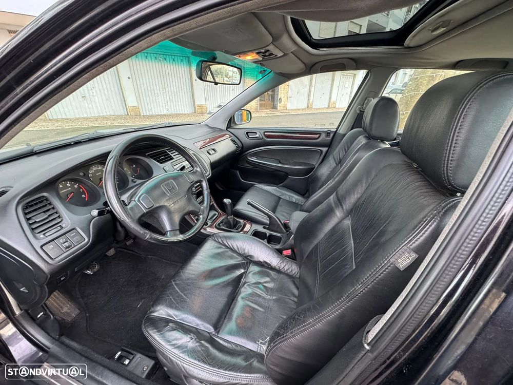 Honda Accord 2.0 ES - 5