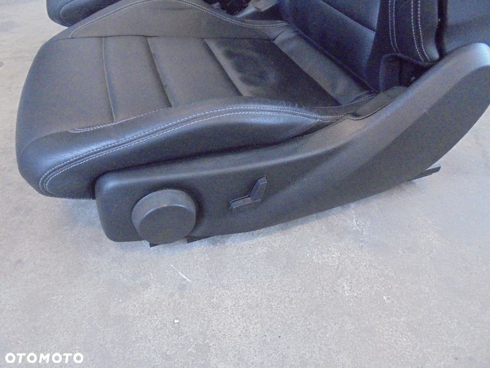 MERCEDES E KLASA W207 COUPE FOTELE KANAPY SKORA - 3