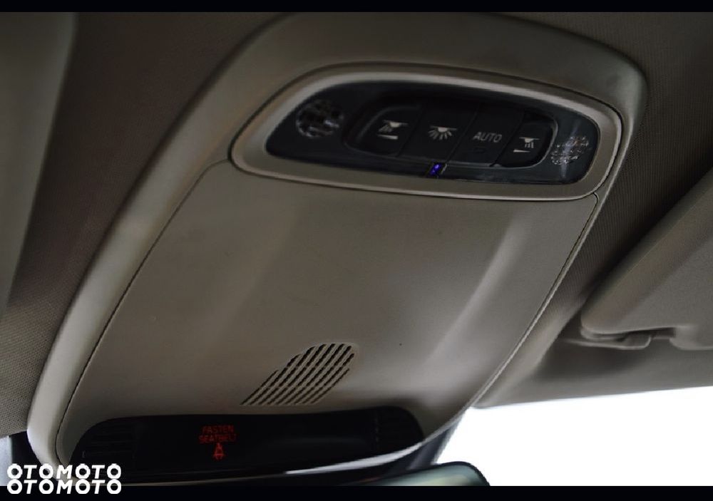 Volvo V40 - 18