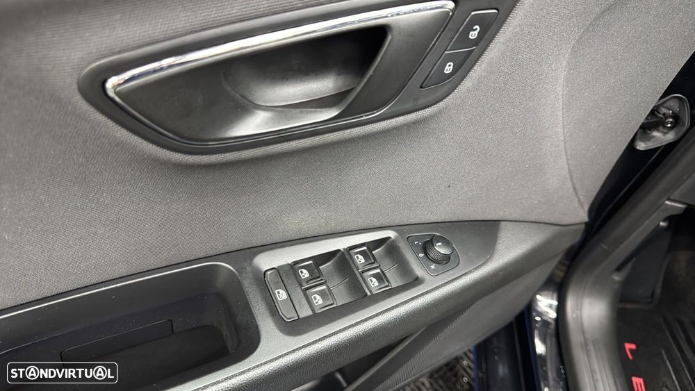 SEAT Leon 1.6 TDI ECOMOTIVE Reference - 15