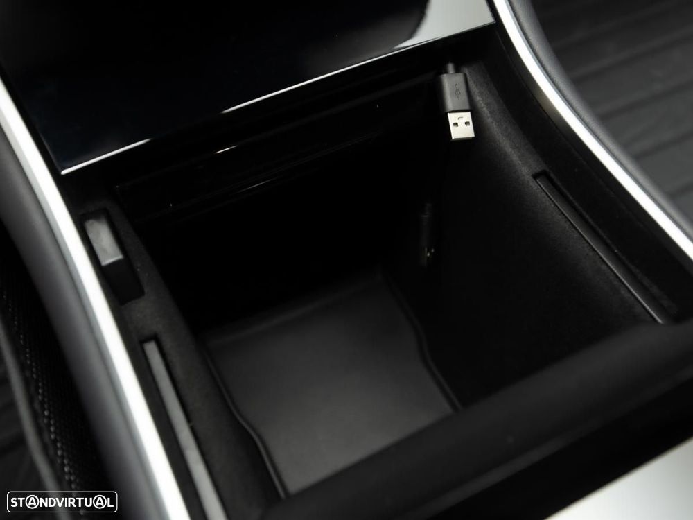 Tesla Model 3 - 21