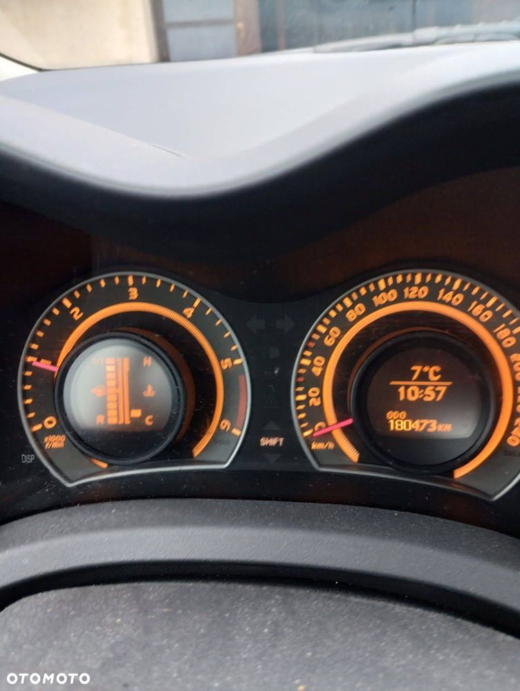 Toyota Auris 2.0 D-4D - 5