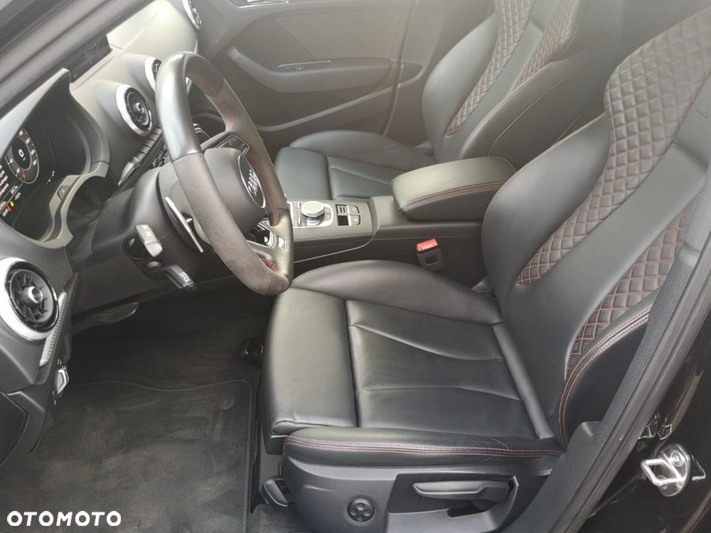 Audi RS3 Sportback - 8