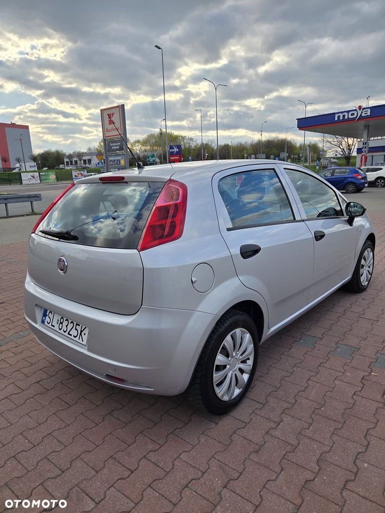 Fiat Grande Punto Actual 1.2 8V Estiva - 4