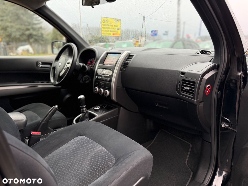 Nissan X-Trail 2.0 4x4 XE - 17