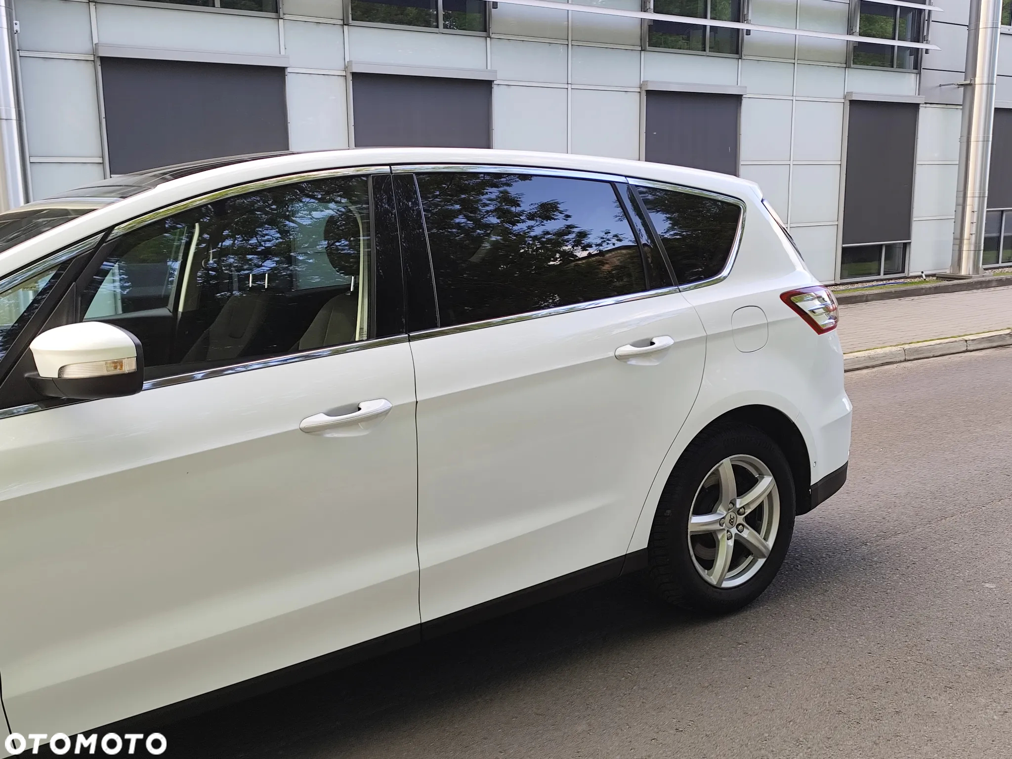 Ford S-Max 2.0 TDCi Titanium PowerShift - 4