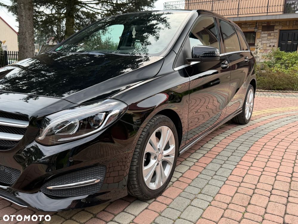 Mercedes-Benz Klasa B 180 UrbanStyle Edition - 4