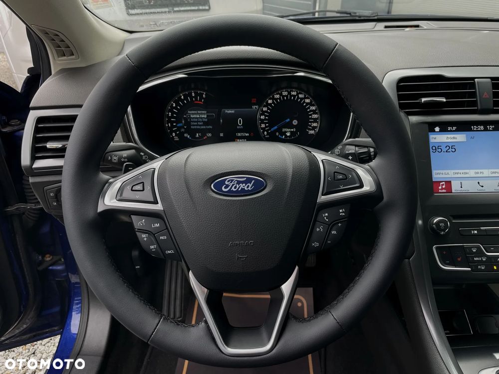 Ford Mondeo 2.0 EcoBlue Titanium - 23