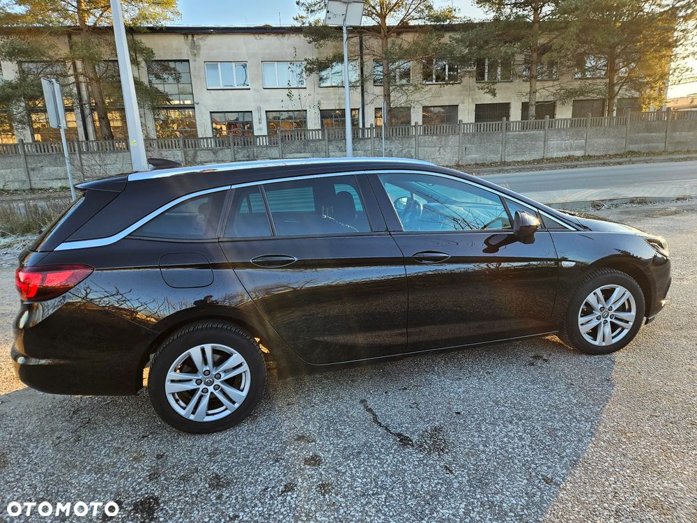 Opel Astra 1.6 D (CDTI) Dynamic - 4