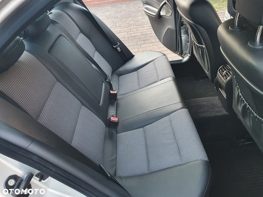 Mercedes-Benz Klasa C 180 Kompressor Automatik Avantgarde - 16