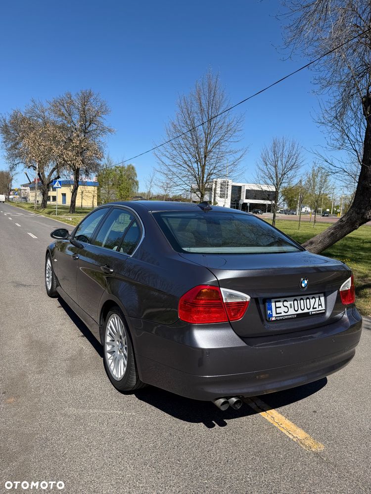BMW Seria 3 325i - 5