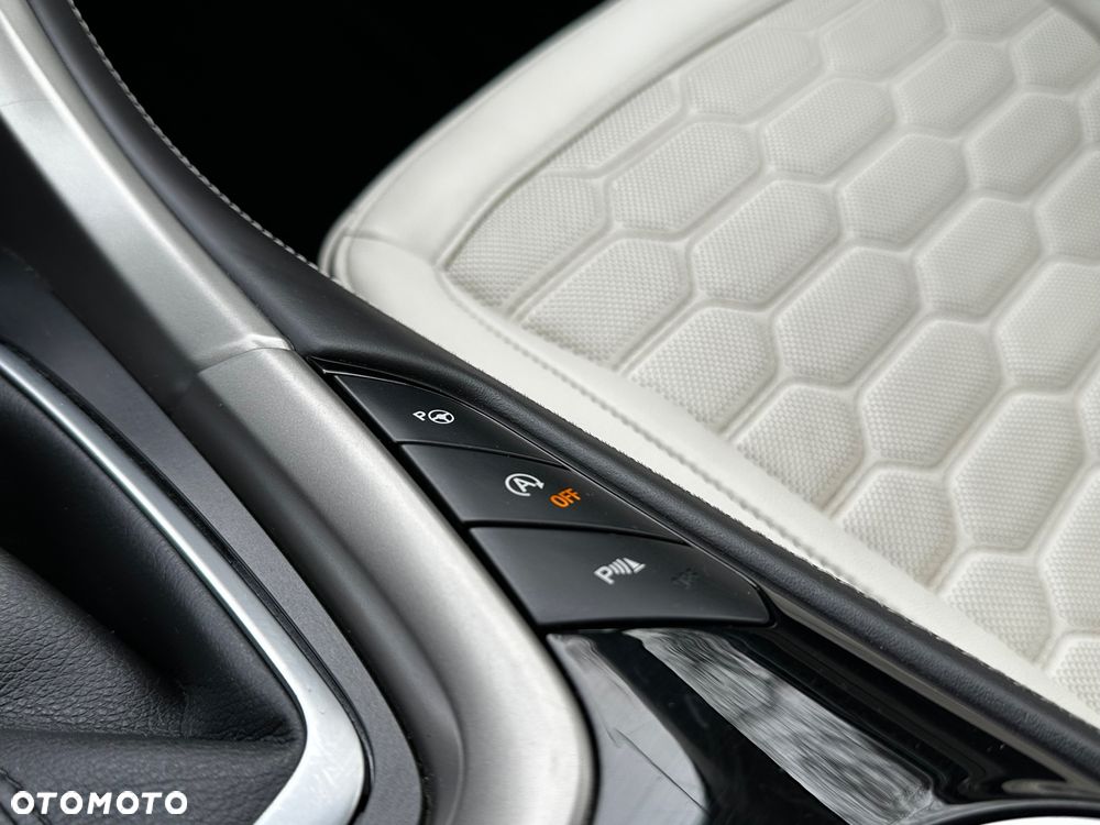 Ford Mondeo Vignale 2.0 EcoBoost - 21