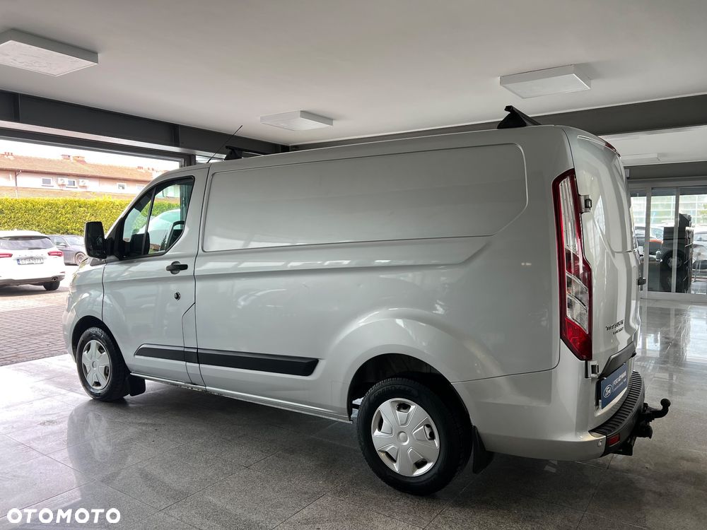 Ford Transit Custom - 11