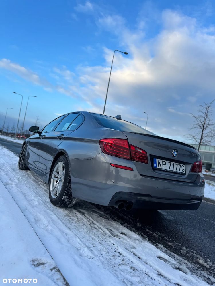BMW Seria 5 528i xDrive - 6