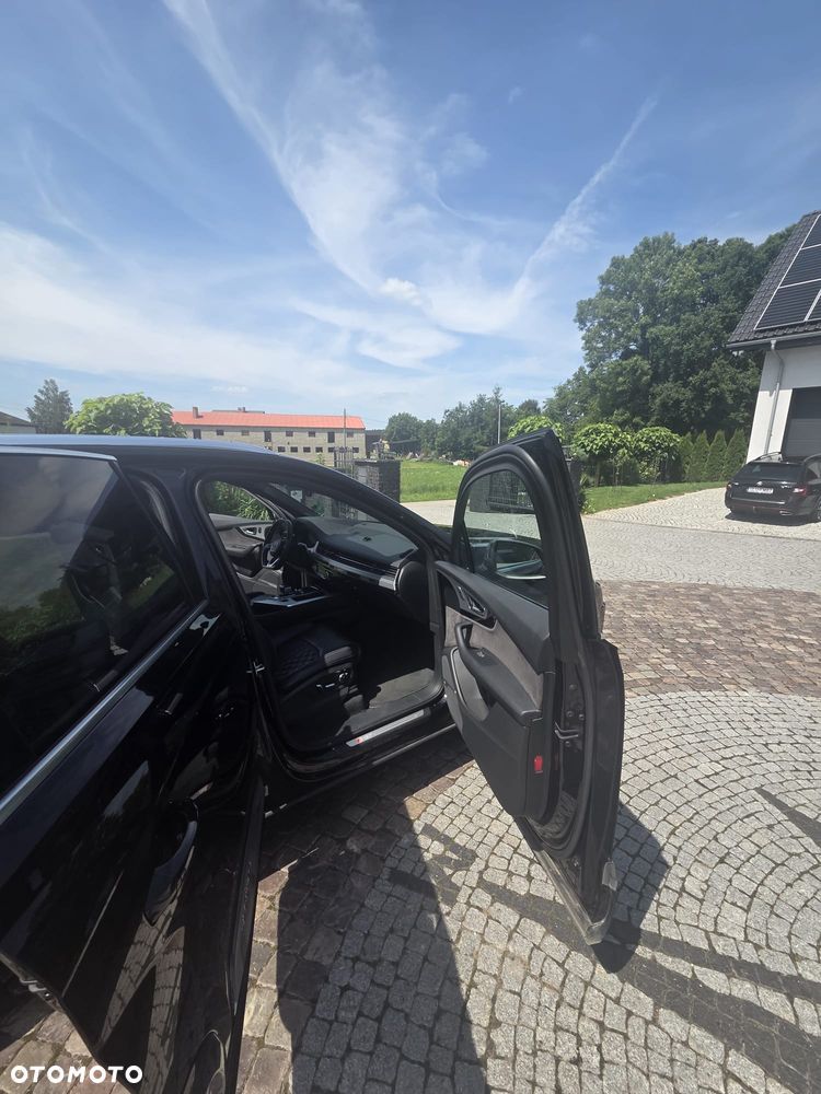 Audi SQ7 - 25